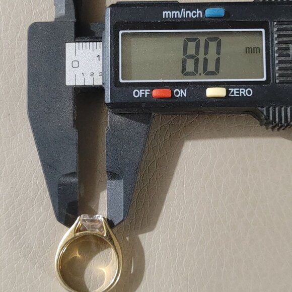 Gold Tone Ring 18KT GE 8mm Round Clear Simulated Diamond Center Stone - Picture 4 of 8